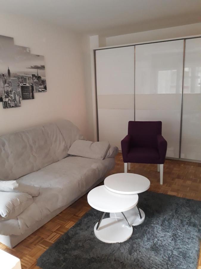 Appartement Stan Banjica à Belgrade Extérieur photo